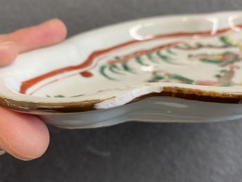 Een paar Chinese vierlobbige wucai ko-sometsuke 'mukozuke' schotels voor de Japanse markt, Tianqi