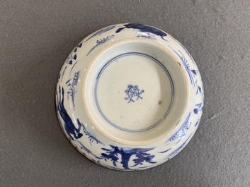 Een Chinese blauw-witte 'Acht paarden van Mu Wang' kom, Kangxi