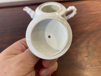A Chinese 'calligraphy' teapot and cover, Jiangxi Porcelain Company, 20th C.