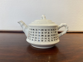 A Chinese 'calligraphy' teapot and cover, Jiangxi Porcelain Company, 20th C.