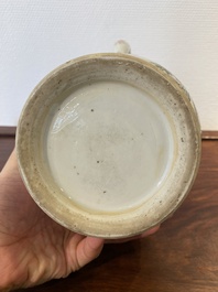 Een Chinese famille verte dekselkan, Kangxi