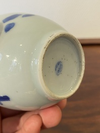 Een Chinese blauw-witte theebus, Kangxi