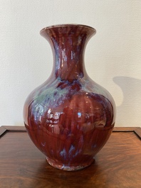 A large Chinese flamb&eacute;-glazed vase, 18/19th C.