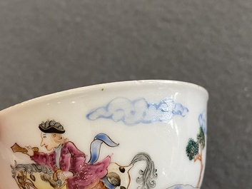 Trois tasses et soucoupes et une bo&icirc;te &agrave; th&eacute; couverte en porcelaine de Chine famille rose, Yongzheng/Qianlong