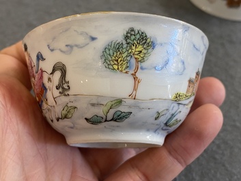 Trois tasses et soucoupes et une bo&icirc;te &agrave; th&eacute; couverte en porcelaine de Chine famille rose, Yongzheng/Qianlong