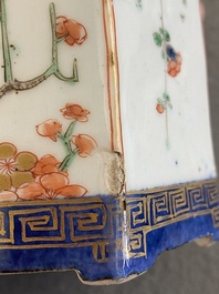 Een paar Chinese hexagonale famille verte theebussen, Kangxi