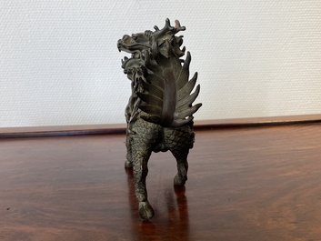 Een Chinese bronzen qilin, wellicht Kangxi