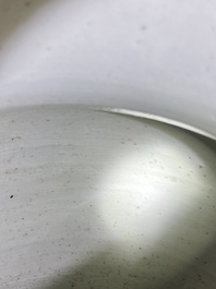 Paire de vases en porcelaine de Chine famille verte &agrave; d&eacute;cor de faisans, Kangxi