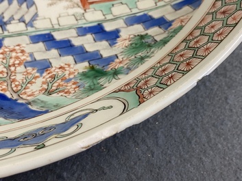 Een Chinese famille verte 'pagode' schotel, Kangxi