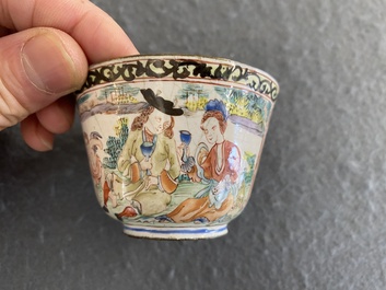 A Chinese Canton enamel 'foreigners' wine cup, Yongzheng