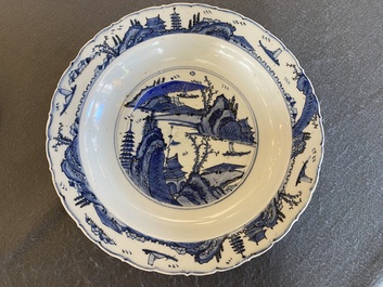 A Chinese blue and white dish with a fine landscape, Jiajing