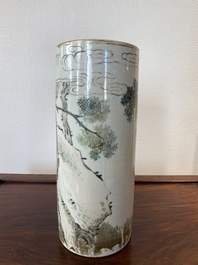 A Chinese qianjiang cai hat stand, signed Liu Hongxiang 劉宏祥, 19/20th C.
