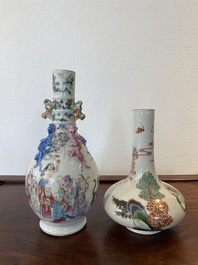Een Chinese flesvormige famille rose '18 Luohan' vaas en een famille verte vaas, Kangxi merk, 19e eeuw