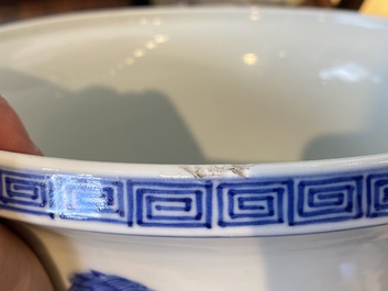 Een Chinese blauw-witte 'Acht paarden van Mu Wang' jardini&egrave;re, Kangxi merk, 19/20e eeuw