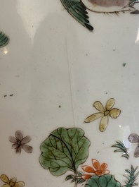 Paire de vases en porcelaine de Chine famille verte &agrave; d&eacute;cor de faisans, Kangxi