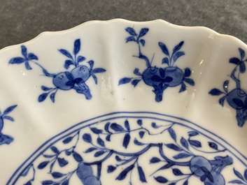 Twee Chinese blauw-witte borden, Kangxi merk en periode
