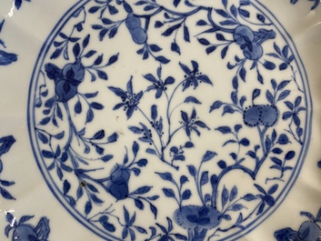 Twee Chinese blauw-witte borden, Kangxi merk en periode