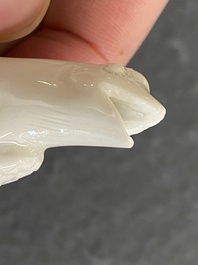 Een Chinese Dehua blanc de Chine theepot, gesigneerd Yi Gong, 18/19e eeuw