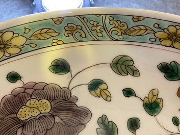 Een paar Chinese famille verte borden, Kangxi