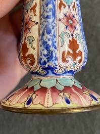 Een paar Chinese kandelaars in Canton email, Yongzheng/Qianlong