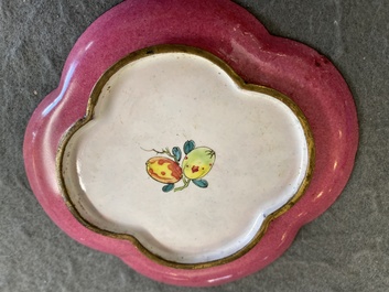A Chinese Canton spice box and a four-lobed dish, Yongzheng/Qianlong