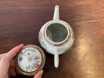 Th&eacute;i&egrave;re couverte en porcelaine de Chine famille rose &agrave; d&eacute;cor d'antiquit&eacute;s, Yongzheng