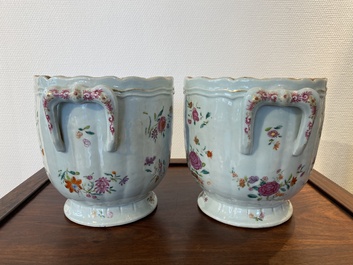 Een paar Chinese famille rose wijnkoelers, Qianlong
