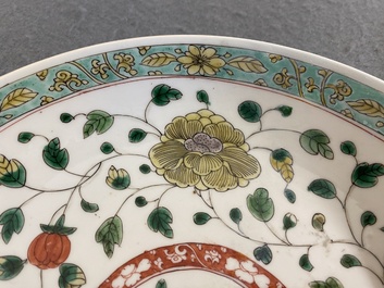 Een paar Chinese famille verte borden, Kangxi