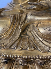 Een Chinese vergulde bronzen Boeddha Shakyamuni, wellicht Ming