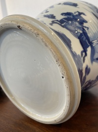 Een Chinese blauw-witte 'Joosje te paard' vaas met houten deksel, Kangxi