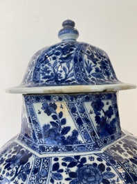 A Chinese blue and white vase and cover, Kangxi
