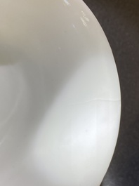 Drie Chinese monochrome roze kommen, Qianlong merk, 19/20e eeuw
