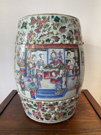 Een Chinese famille rose tuinzit, 19e eeuw