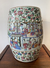 Een Chinese famille rose tuinzit, 19e eeuw