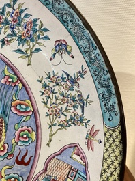 Een Chinese 'draken' schotel in Canton email, Kangxi merk, Qianlong