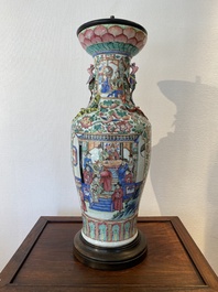 A Chinese famille rose vase with phoenix-shaped handles, 19th C.