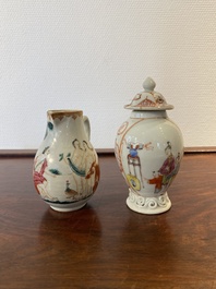 Une bo&icirc;te &agrave; th&eacute; couverte en porcelaine de Chine famille rose &agrave; sujet mandarin et une verseuse a d&eacute;cor du 'Jugement de Paris', Qianlong