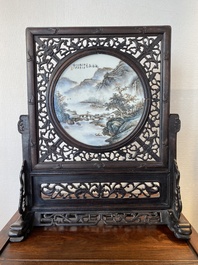 A Chinese wooden table screen with a qianjiang cai plaque, signed Wang Yeting 汪野亭, dated 1924