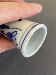 A Chinese blue and white double gourd vase with a scholar and two students, Transitional period