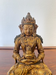 Statuette de Bouddha Amitayus en bronze laqu&eacute; et dor&eacute;, Chine, marque et &eacute;poque de Yongle 大明永樂年施