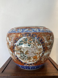 Een Japanse Imari vissenkom, Meiji, 19e eeuw