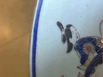 Een grote Japanse Imari schotel, Edo, 18e eeuw