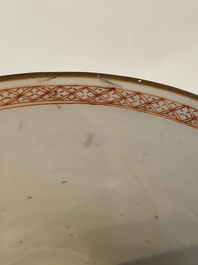 Een paar Chinese famille rose 'Pompadour' wijnkoelers, Qianlong