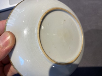 Onze soucoupes et dix tasses en porcelaine de Chine monogramm&eacute;es 'PM' sur fond dor&eacute;, Yongzheng/Qianlong