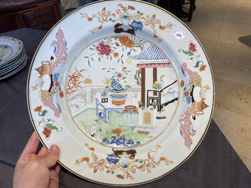 A Chinese famille rose 'antiquities' dish, Yongzheng/Qianlong