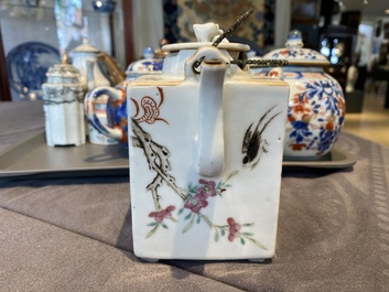 Belle collection de th&eacute;i&egrave;res et chocolati&egrave;res en porcelaine de Chine famille rose et de style Imari, Yongzheng/Qianlong