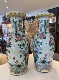 A pair of Chinese famille rose vases with peacocks and phoenixes, 19th C.
