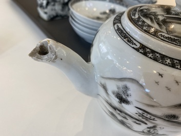 A Chinese grisaille 11-piece tea service with a European lady with a child, Qianlong