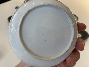 A Chinese grisaille 11-piece tea service with a European lady with a child, Qianlong