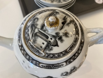 A Chinese grisaille 11-piece tea service with a European lady with a child, Qianlong